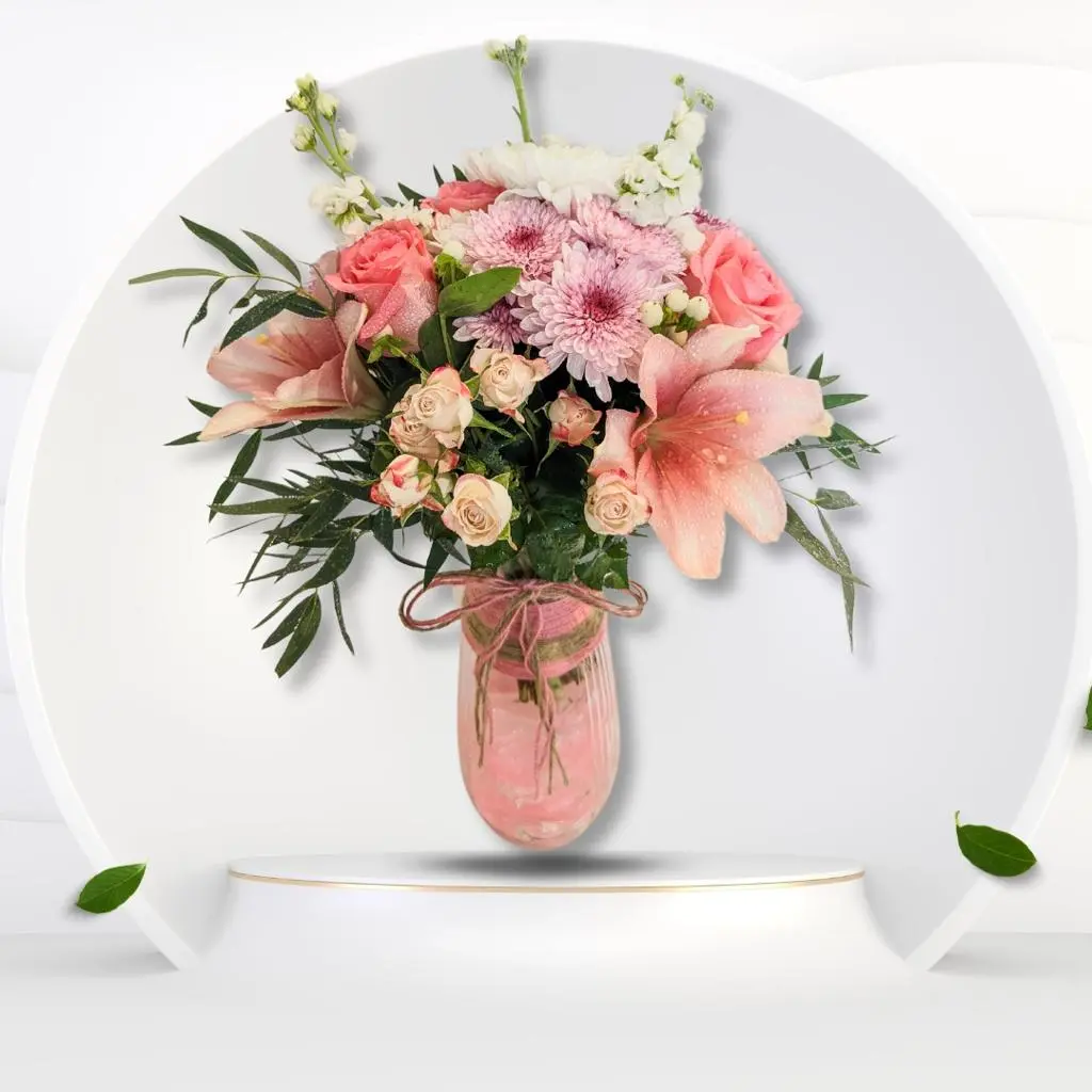 Elegant Vase with A Star Kaiser Touch
